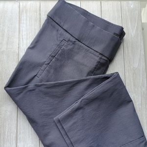 NWOT Apt. 9 Gray Dress Capris, size 16